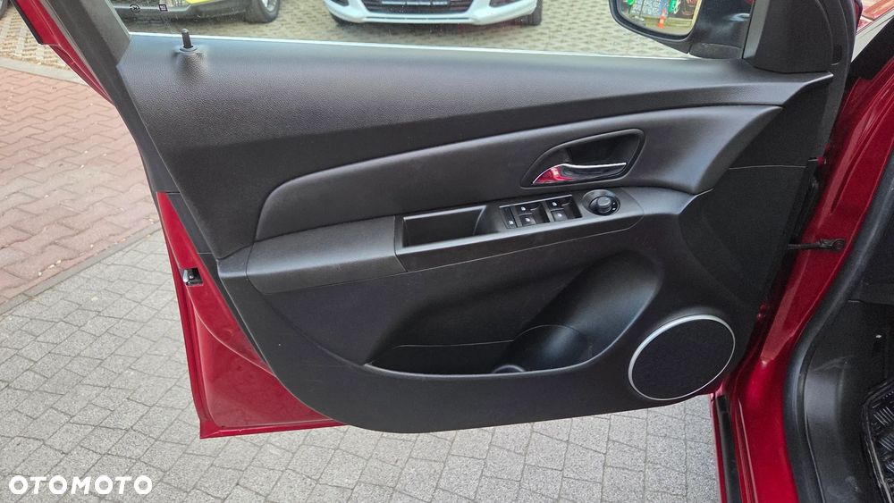 Chevrolet Cruze 1.8 LTZ - 23