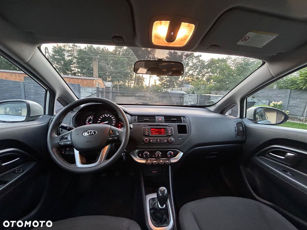 Kia Rio 1.4 M - 6