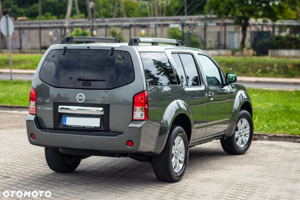 Nissan Pathfinder 2.5 dCi Premium - 11