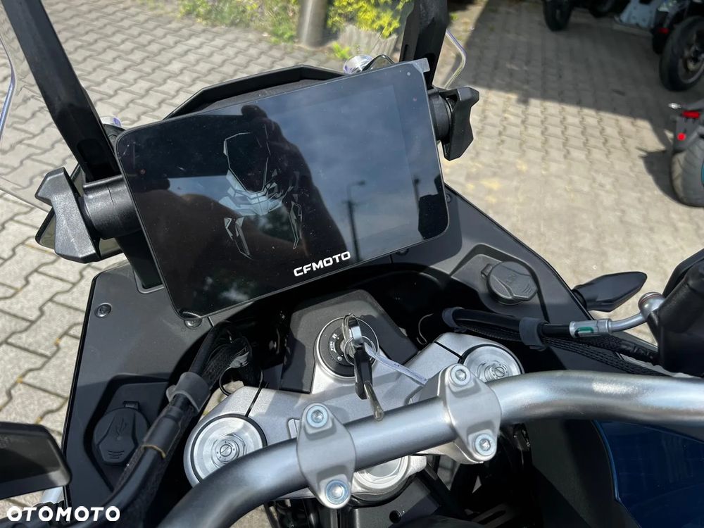 CFMoto 800MT Touring - 7