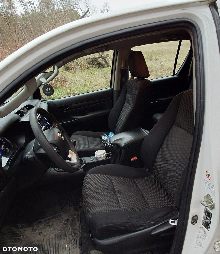 Toyota Hilux - 14