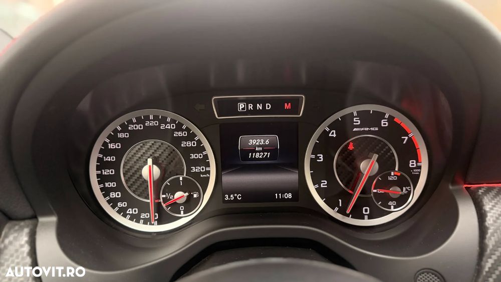 Mercedes-Benz A 45 AMG - 6