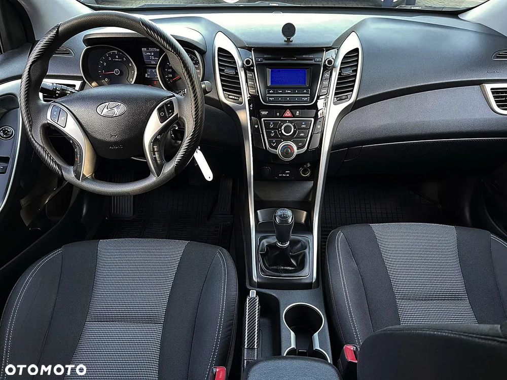 Hyundai i30 1.4 BlueDrive Classic + - 14