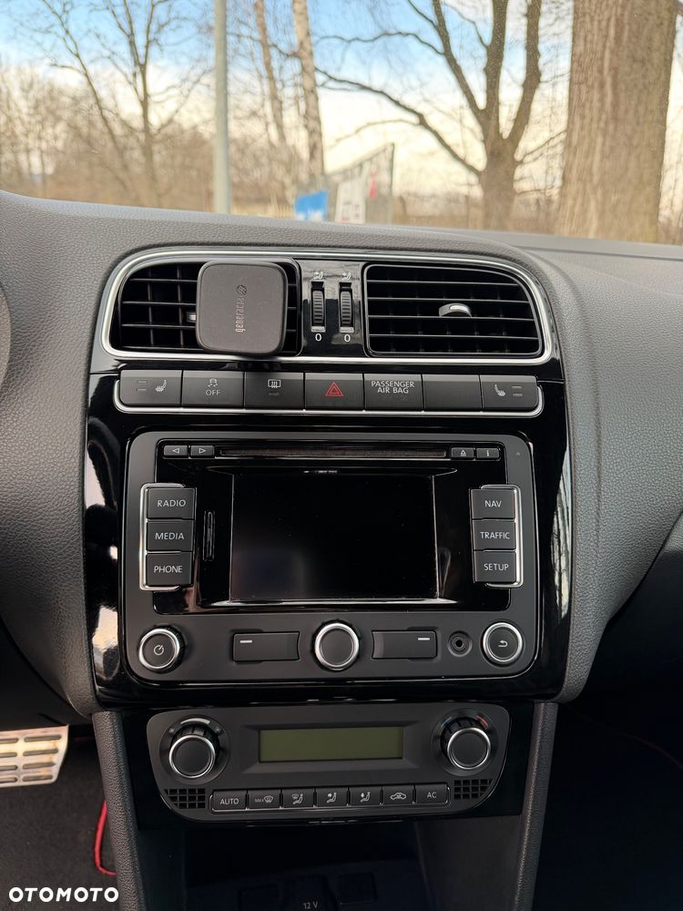 Volkswagen Polo 1.4 DSG GTI - 17