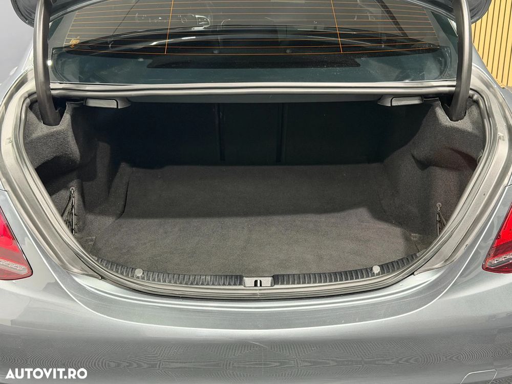 Mercedes-Benz C - 29