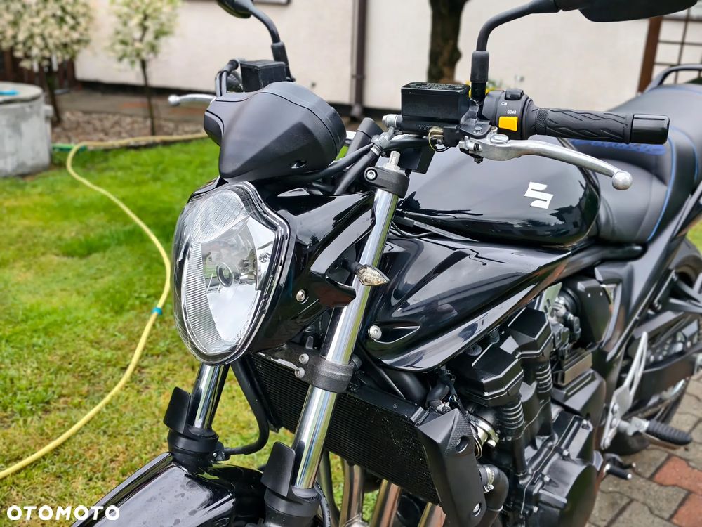 Suzuki Bandit - 27