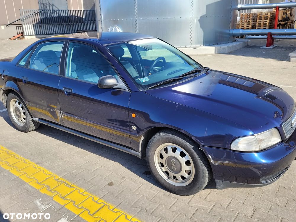 Audi A4 Limousine 1.8 - 14