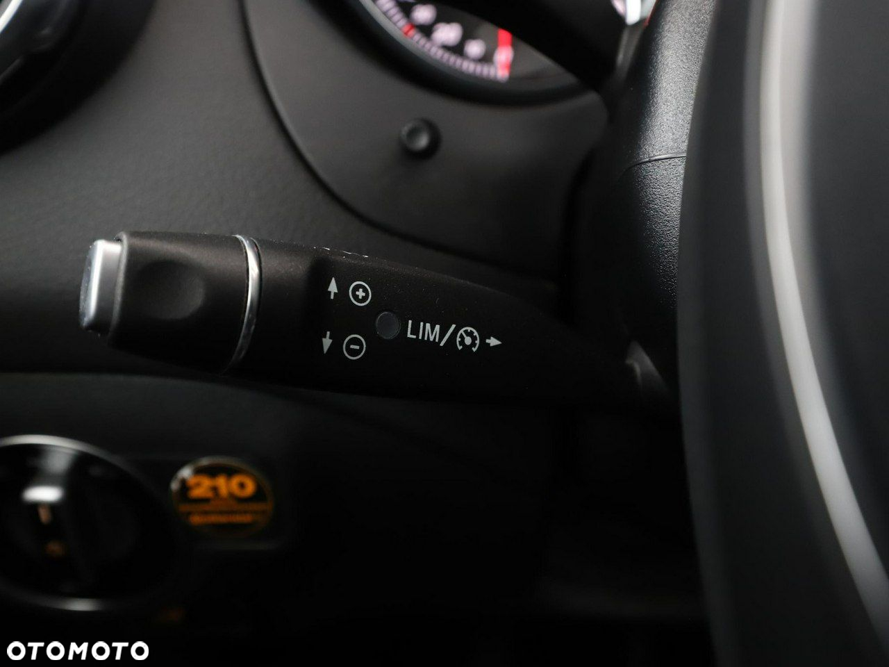 Mercedes-Benz GLA 200 Urban - 29