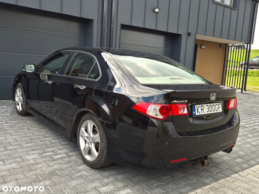 Honda Accord 2.0 Executive - 21