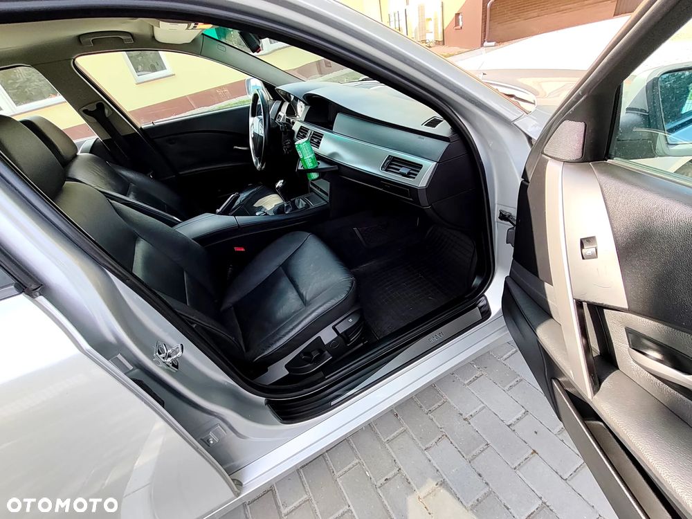 BMW Seria 5 520d - 5