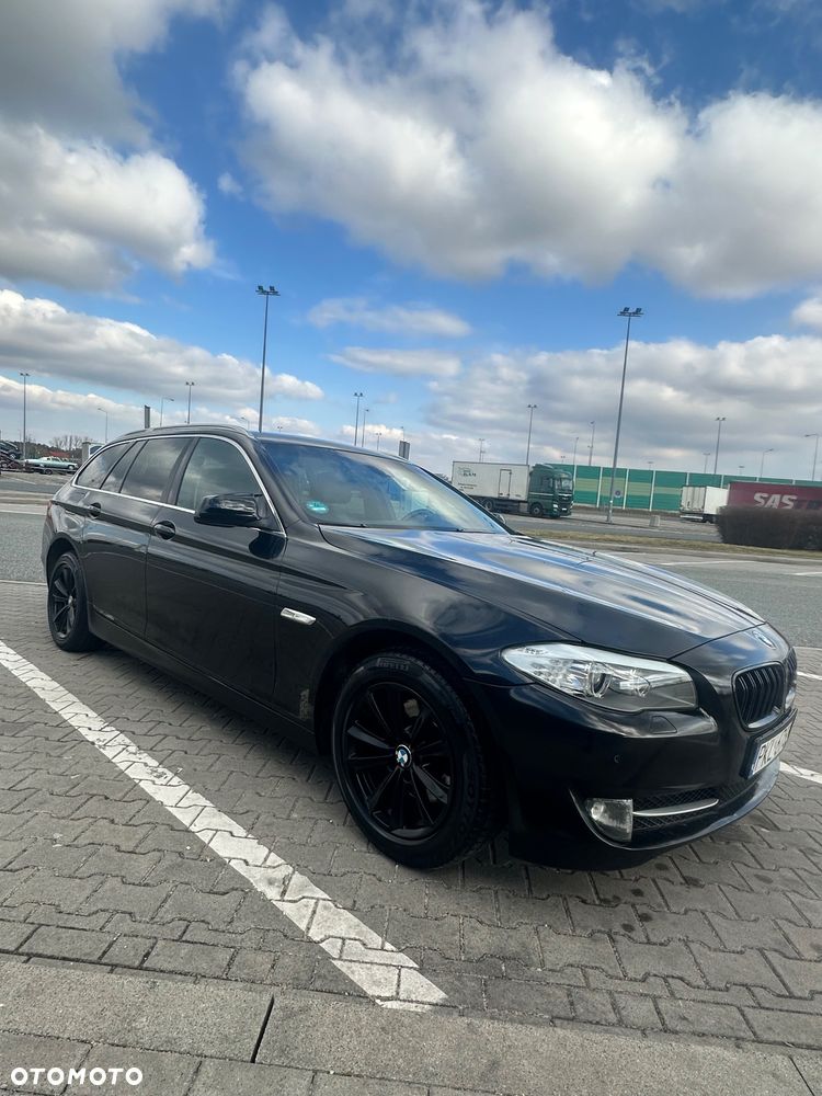BMW Seria 5 520d Luxury Line - 3