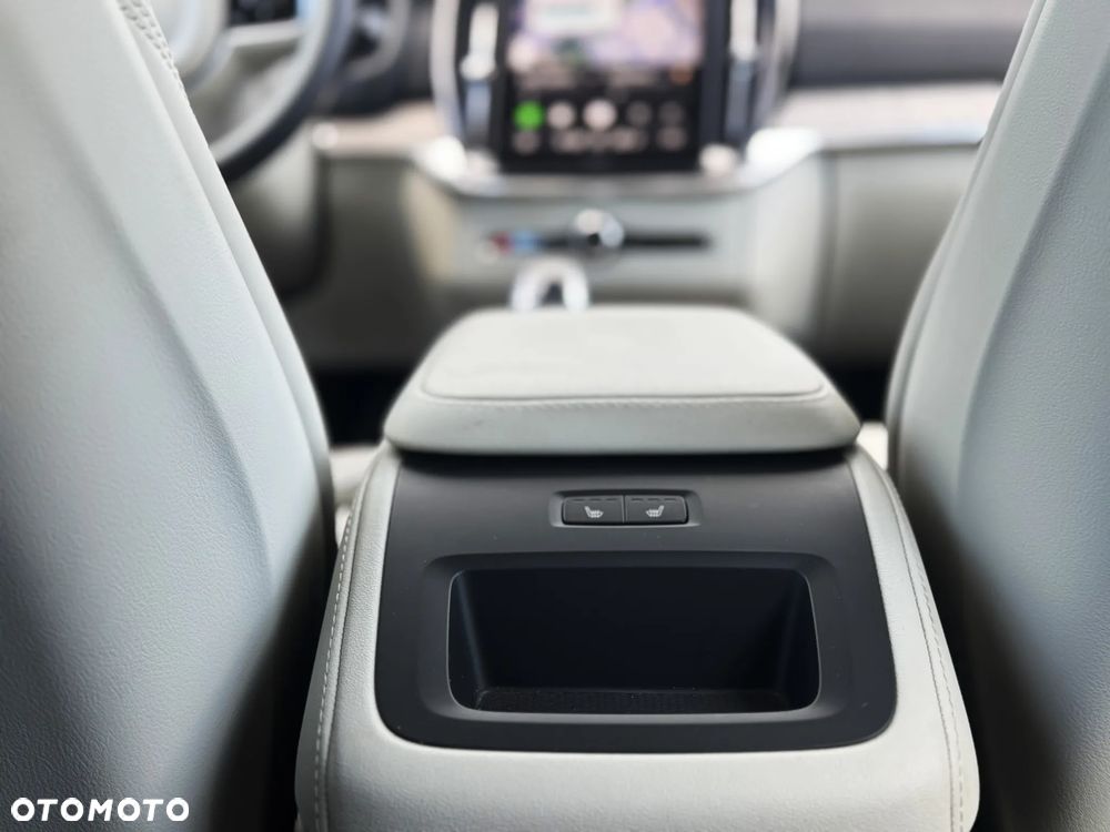 Volvo XC 90 B5 B AWD Plus Bright 7os - 41