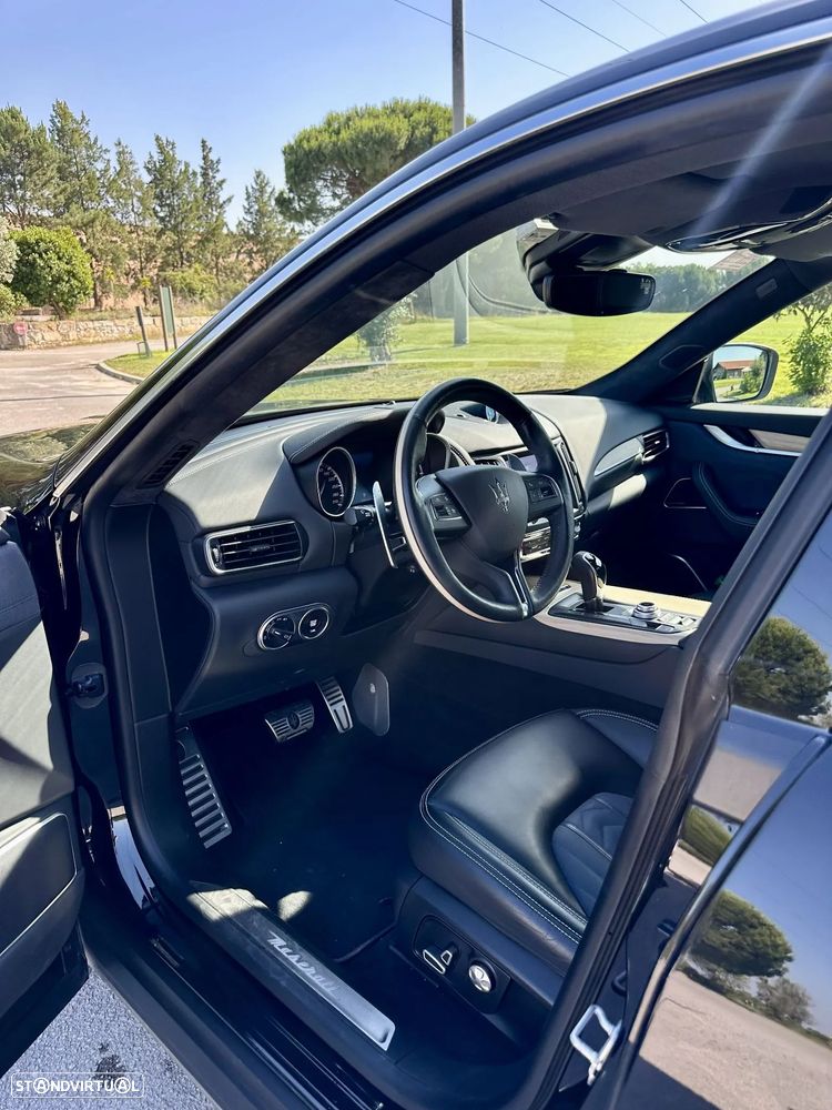 Maserati Levante S Q4 - 12