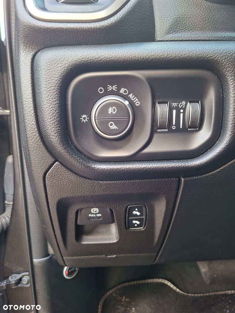 RAM 1500 - 13