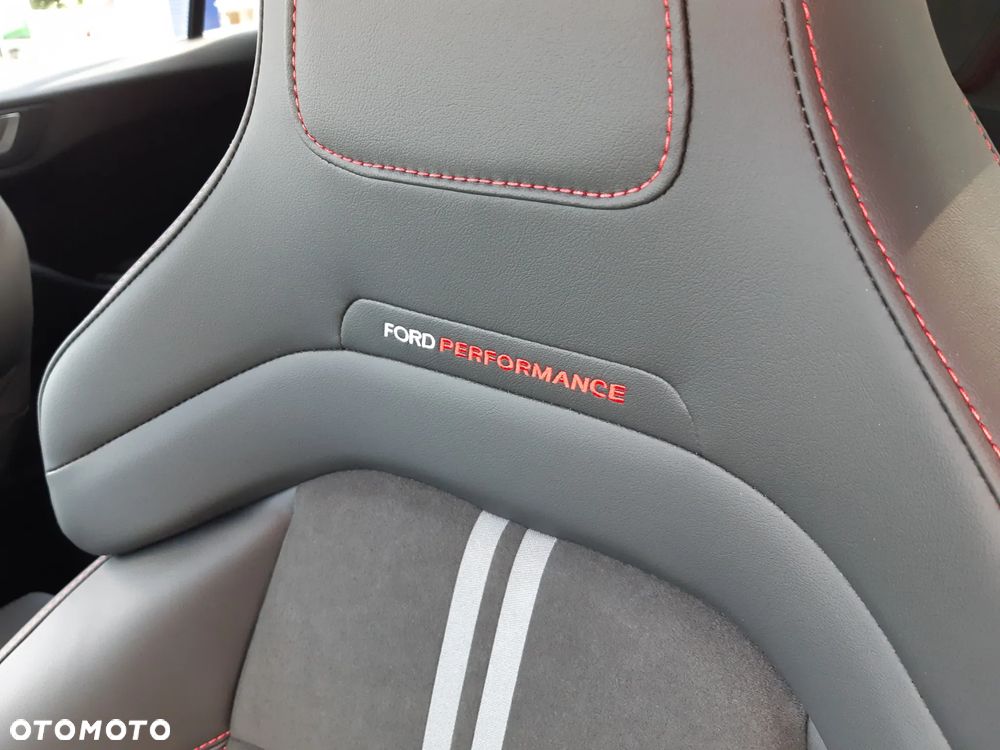 Ford Focus 2.3 EcoBoost ST X - 20