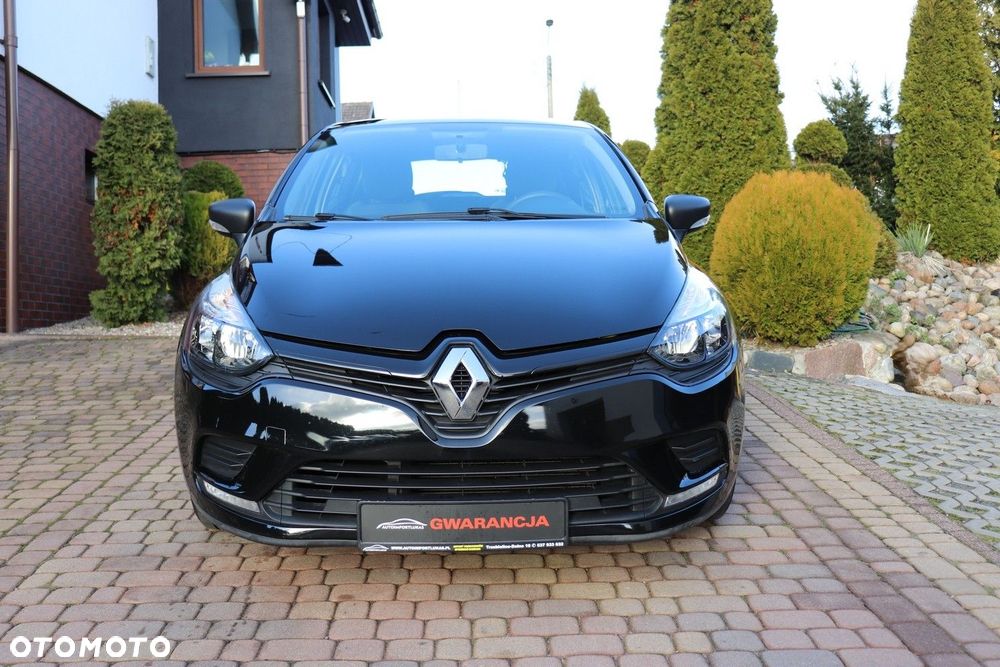 Renault Clio - 23