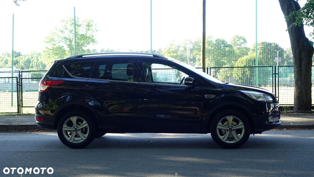 Ford Kuga 1.5 EcoBoost 2x4 Titanium - 36