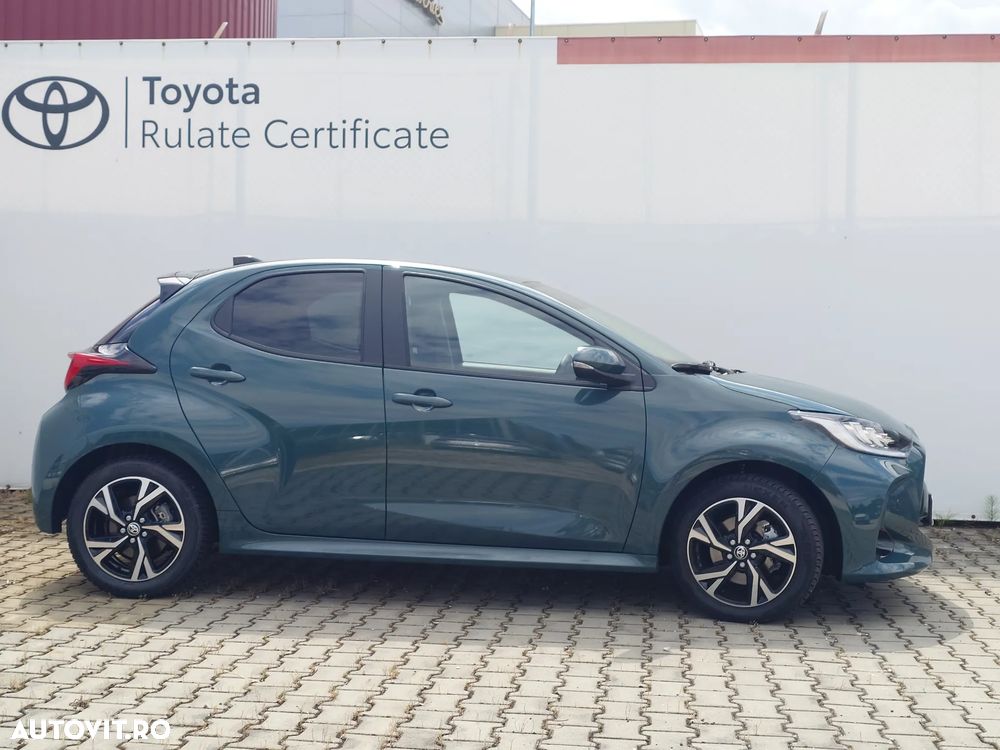 Toyota Yaris 1.5 VVT-i HSD Dynamic Bi-tone - 4