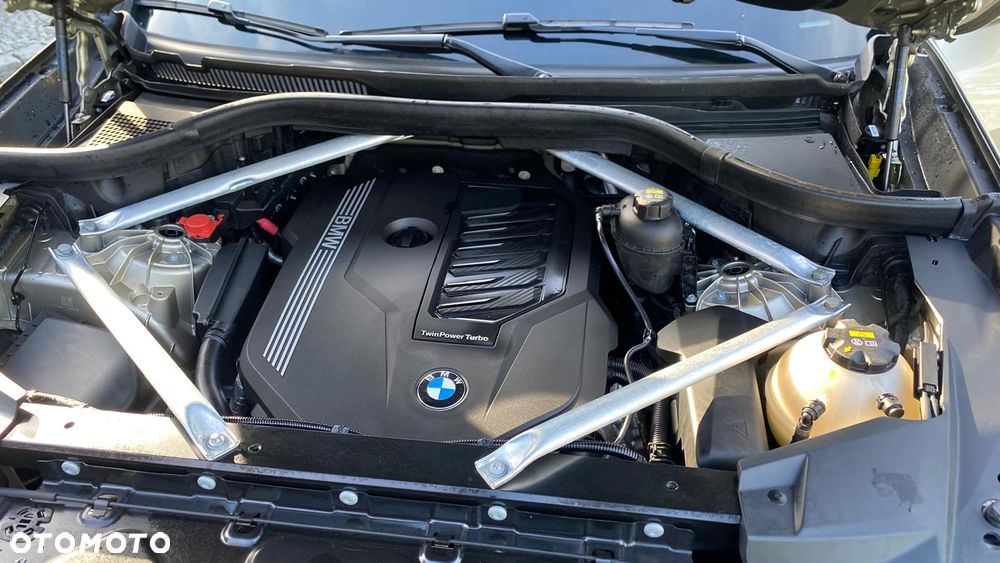 BMW X5 xDrive40i - 10