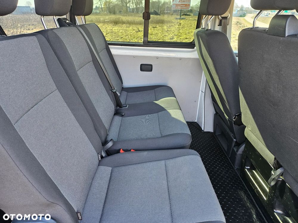 Volkswagen Caravelle L1 Trendline - 11