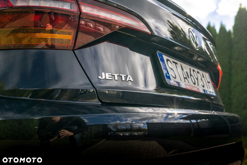 Volkswagen Jetta - 14