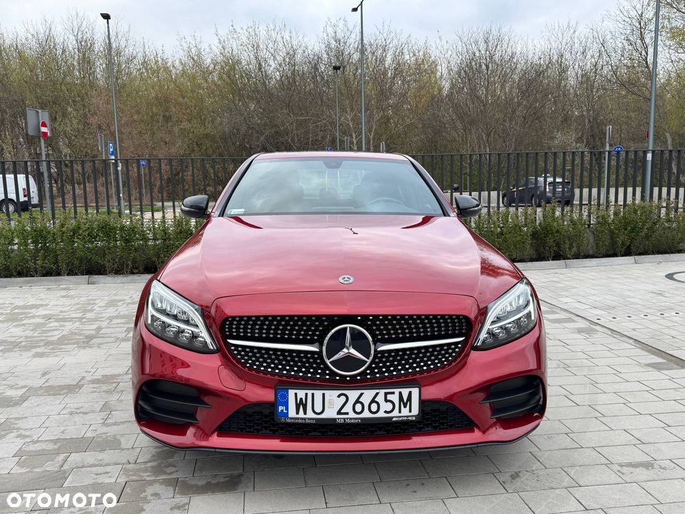 Mercedes-Benz Klasa C 300 4Matic 9G-TRONIC AMG Line - 2