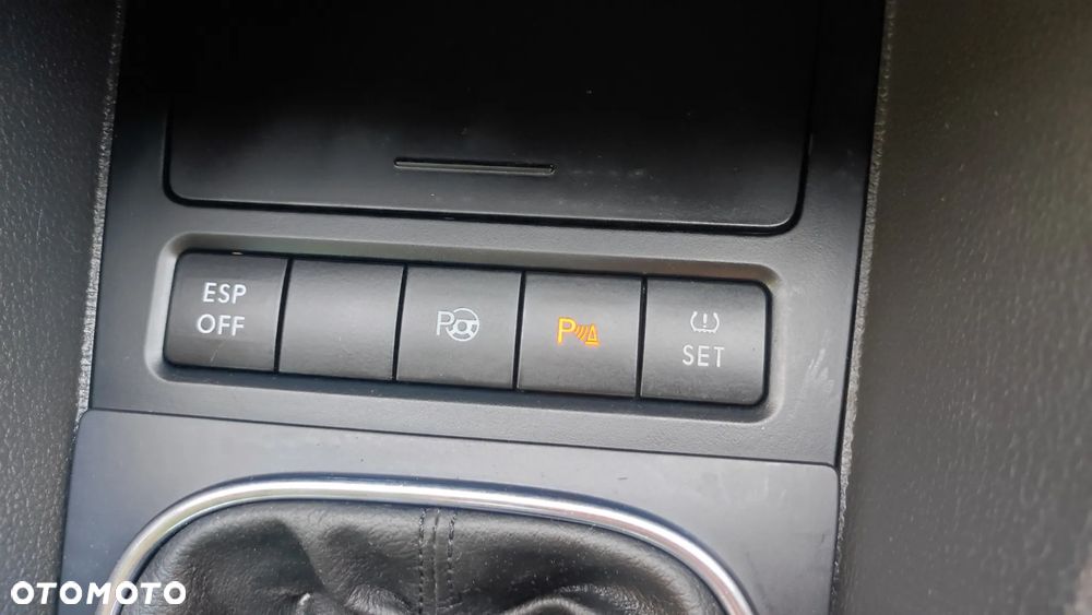 Volkswagen Golf 1.4 TSI Highline - 8