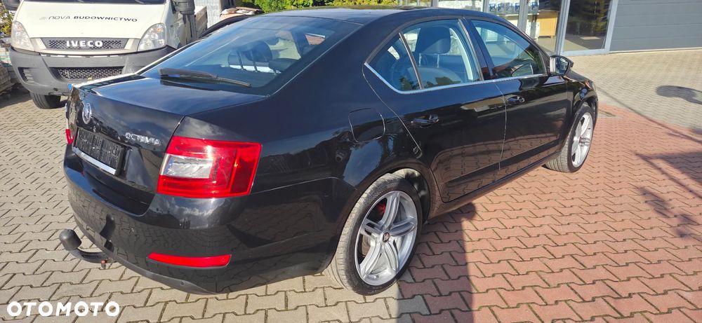 Skoda Octavia Combi 1.6 TDI (Green tec) DSG Ambition - 10