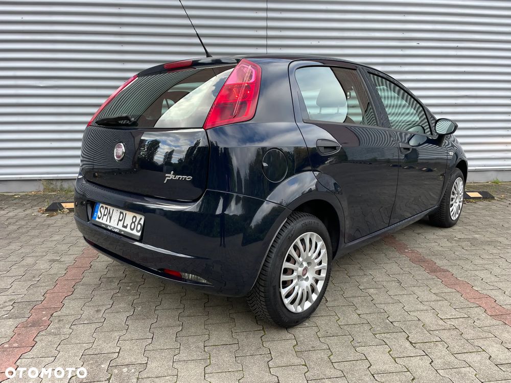 Fiat Punto 1.2 Young - 12