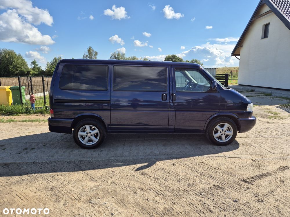 Volkswagen Multivan - 5