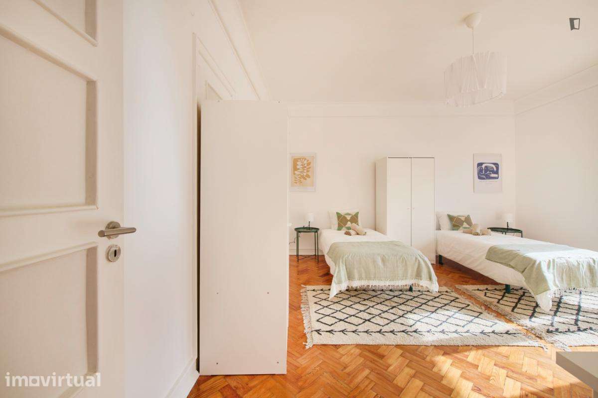 Quarto - localizado em Entrecampos Lisbon - Grande imagem: 2/50