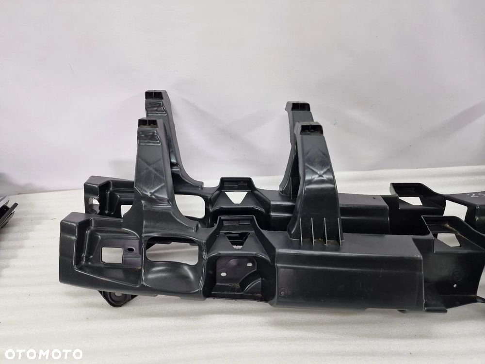 DACIA DUSTER I / I LIFT 09-16 BELKA POD ZDERZAK TYLNI TYLNY TYŁ , NR 850900009R / 850908340R , NR AUKCJI GR252 - 10