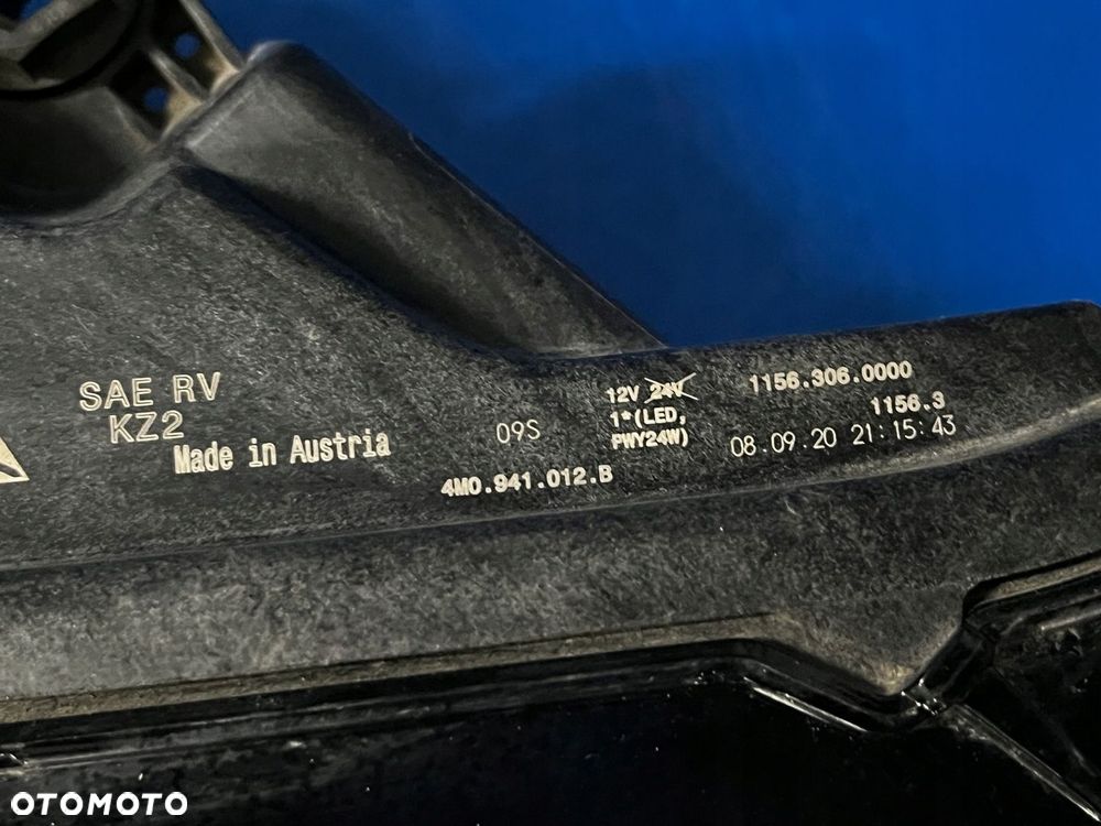 PRAWY FULL LED AUDI Q7 4M0 LIFT ORYGINAŁ USA BDB - 4