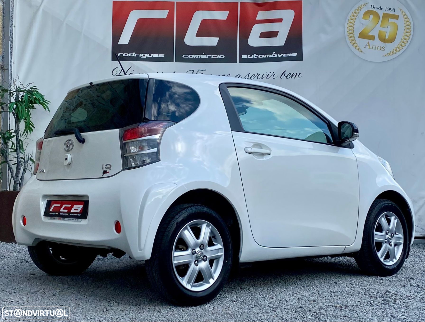 Toyota iQ 1.4 D-4D 2 NAVI+Bluetooth - 6
