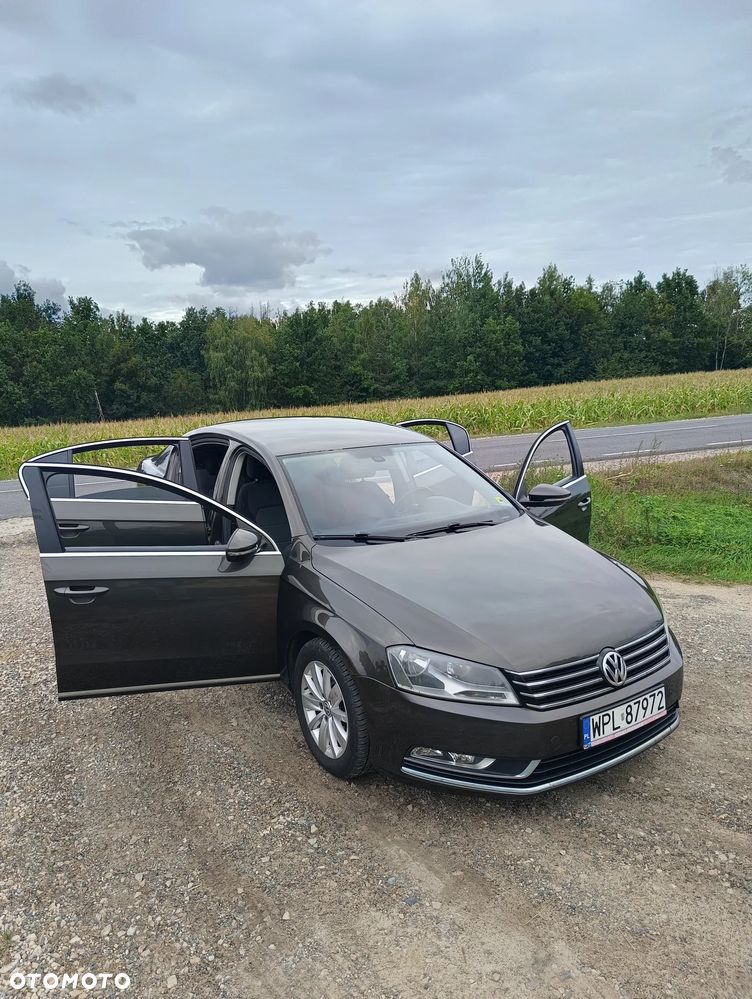 Volkswagen Passat 1.6 TDI Trendline - 11