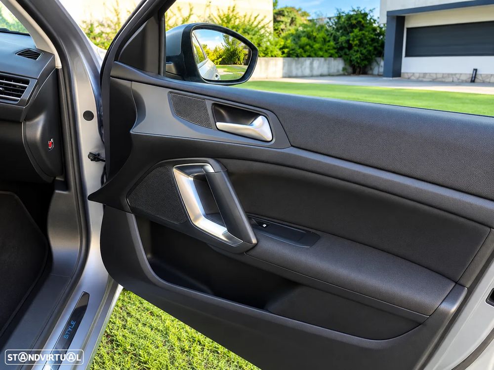 Peugeot 308 SW - 10