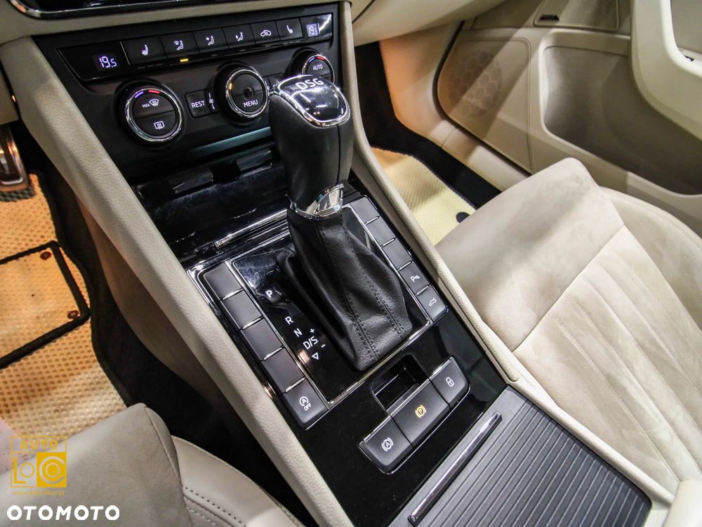 Skoda Superb 2.0 TDI Style DSG - 29