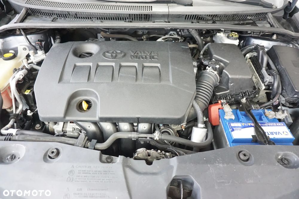 Toyota Avensis 1.8 Life - 14
