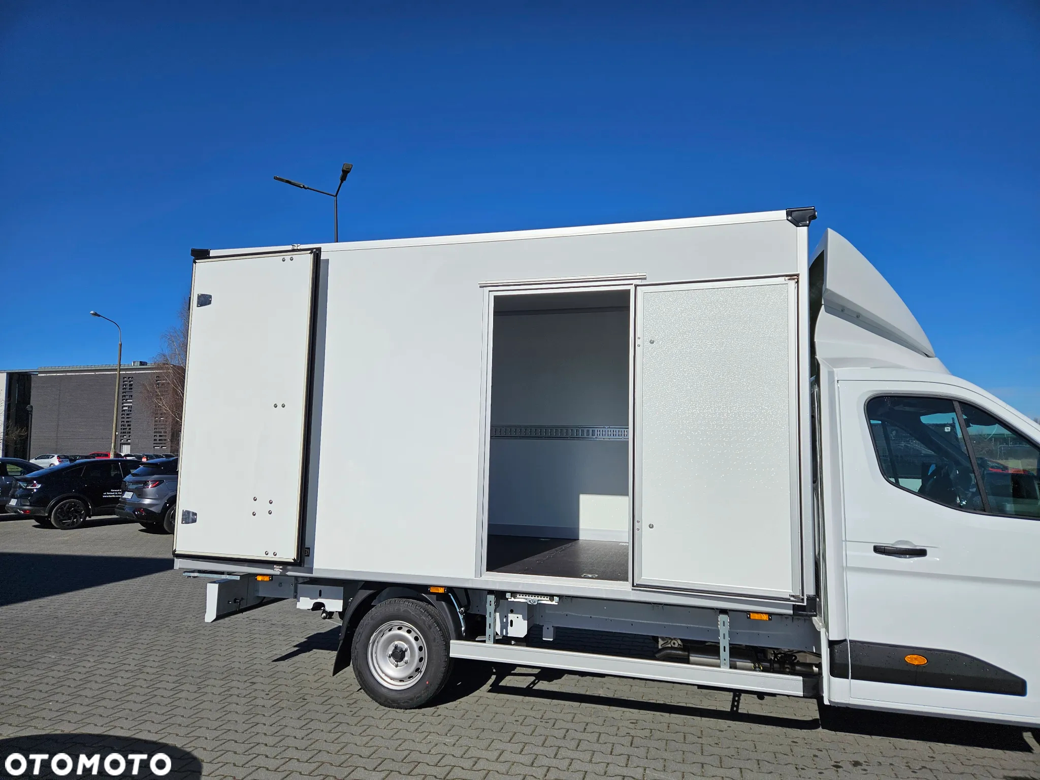 Renault nowy Master kontener 8 EP Carpol - 8