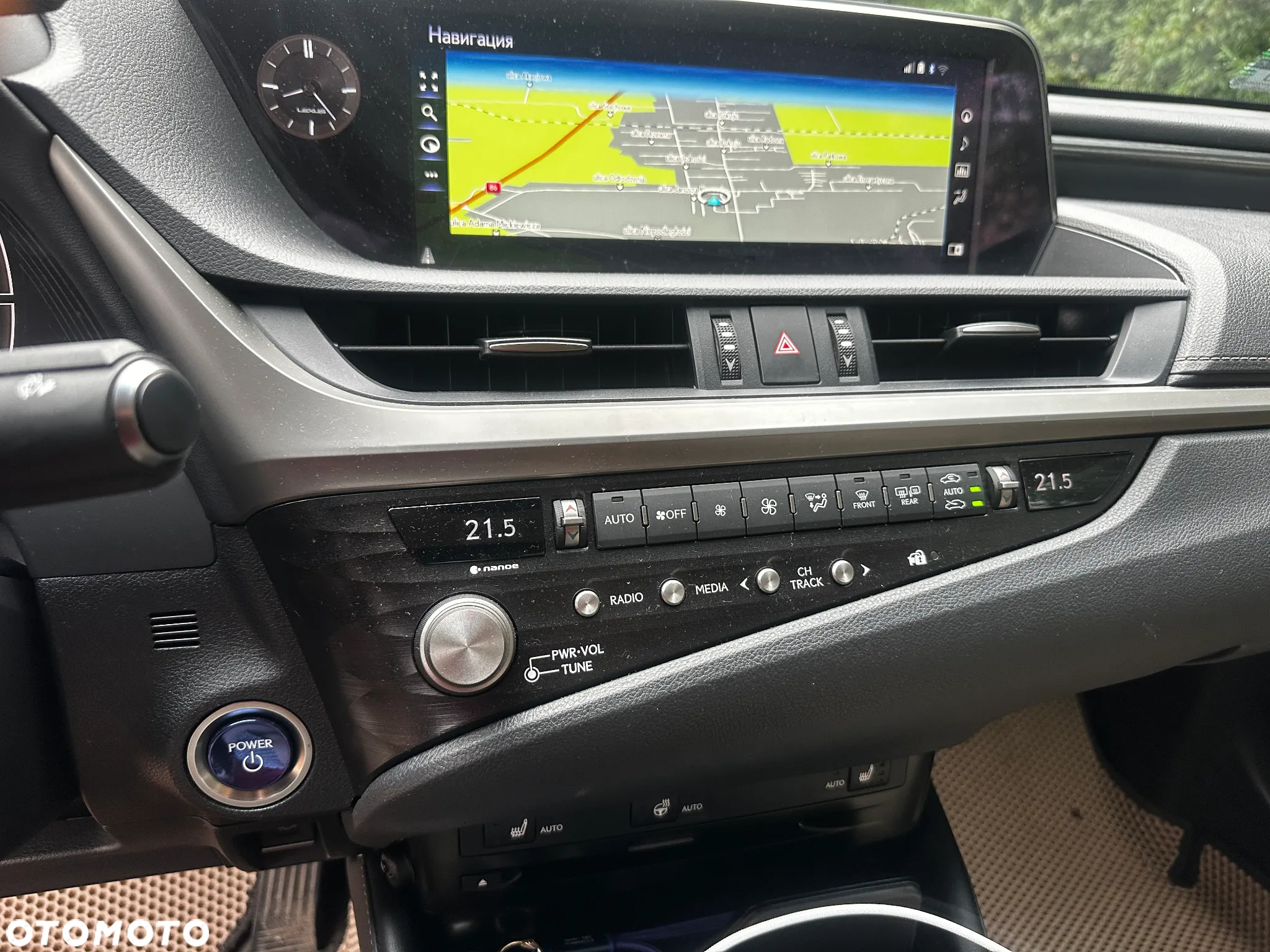Lexus ES - 13