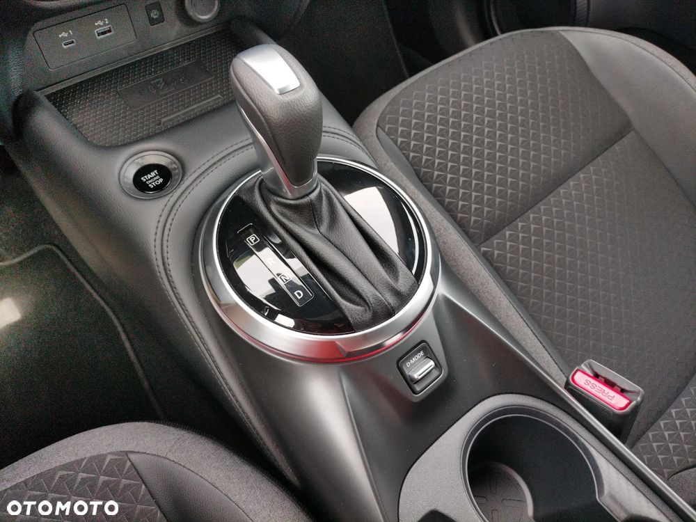 Nissan Juke 1.0 DIG-T N-Connecta DCT - 21