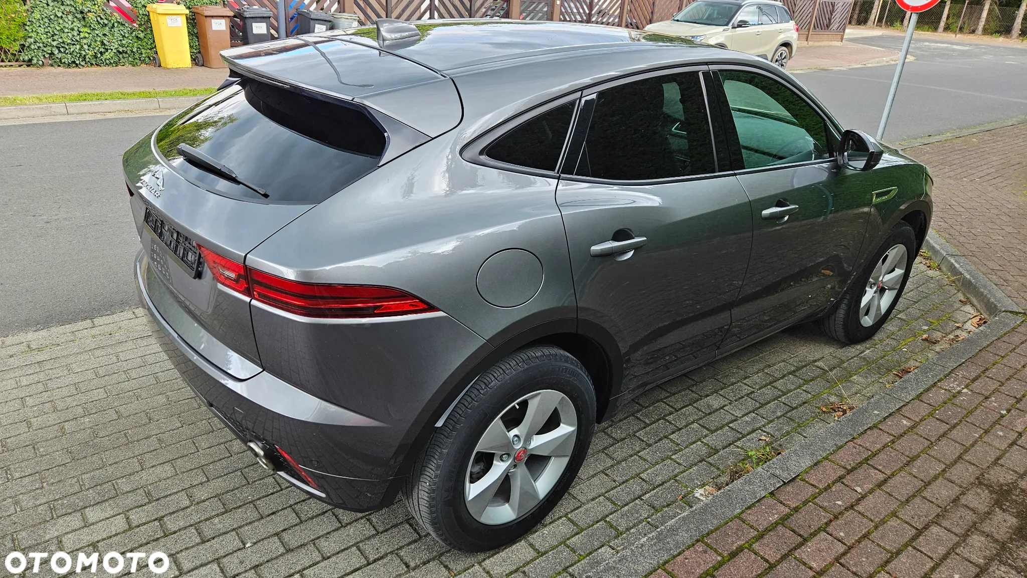 Jaguar E-Pace 2.0 i4D FWD R-Dynamic S - 5