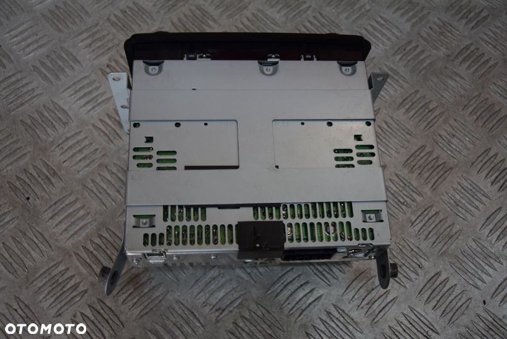 SUZUKI JIMNY RADIO CLARION - 9