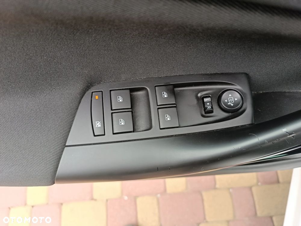 Opel Astra 1.4 T Dynamic - 11