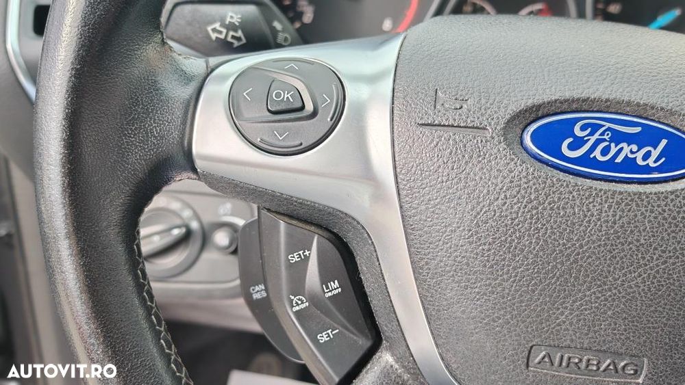 Ford Kuga 2.0 TDCi 4x4 Aut. Titanium - 20