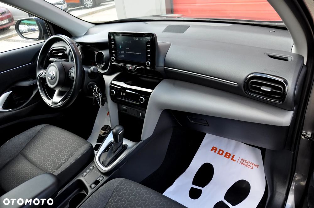 Toyota Yaris Cross Hybrid 1.5 Comfort - 32