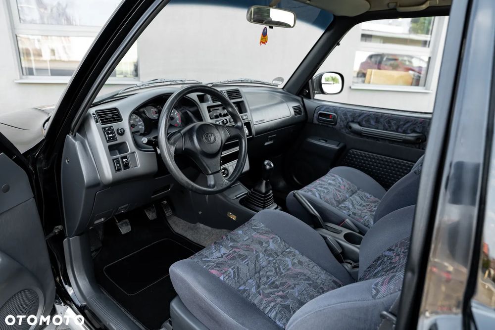 Toyota RAV4 2.0 Special - 6
