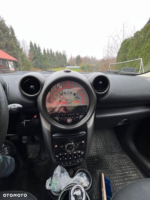 MINI Countryman One - 8