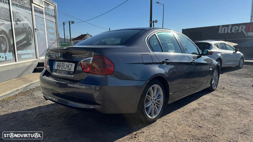 BMW 320 dA Exclusive - 7
