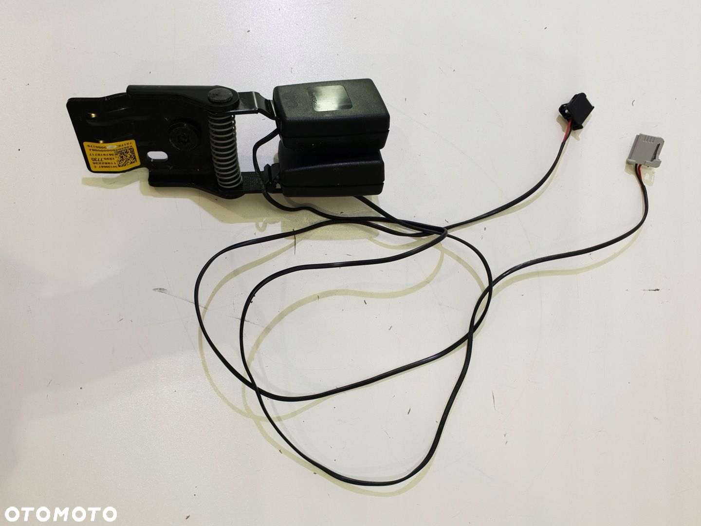 OPEL ADAM ZAPINKI TYLNYCH PASÓW 13357735 - 2